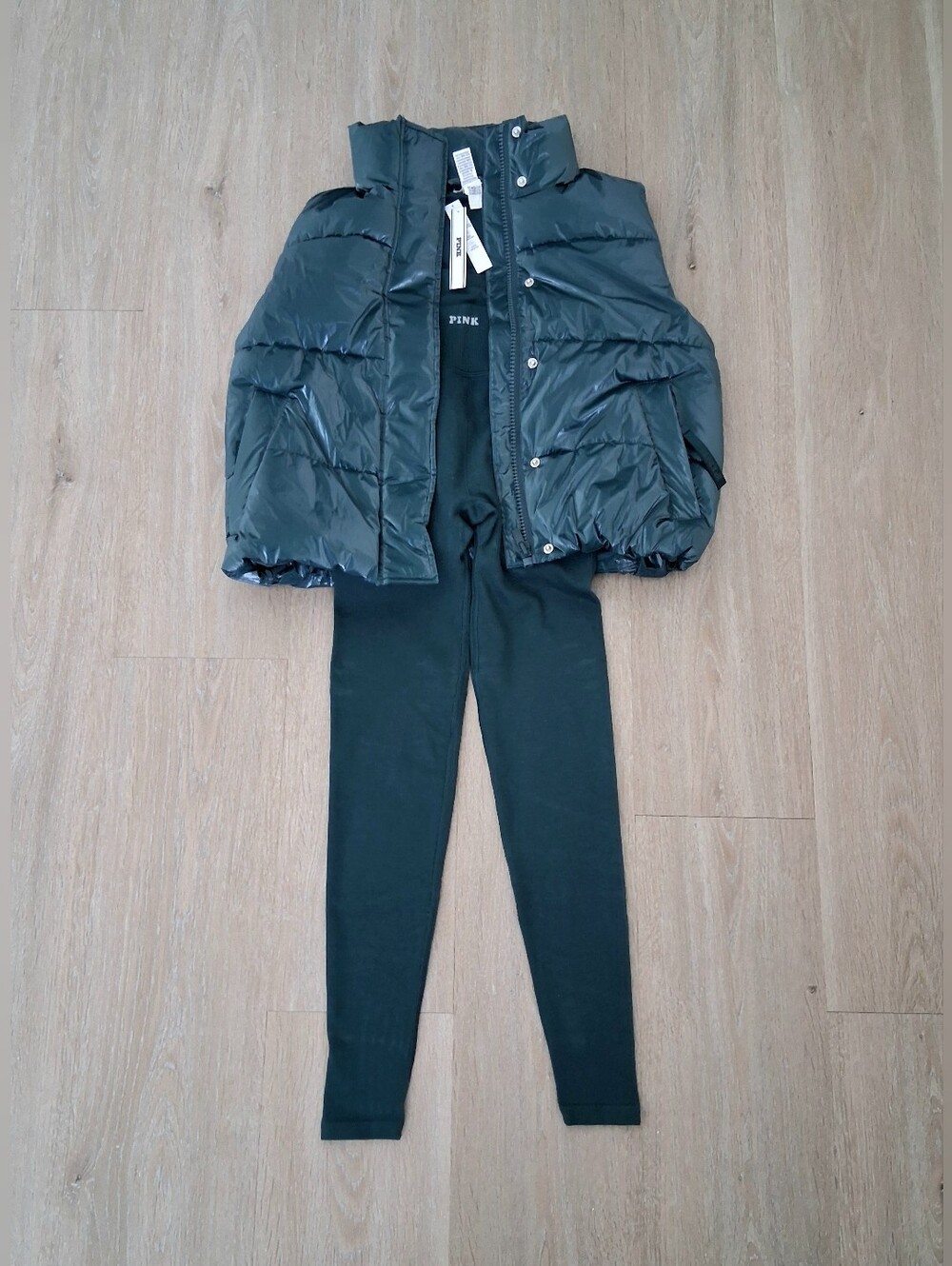 PINK Victoria's Secret Puffer Vest with Winter Seamless Leggings